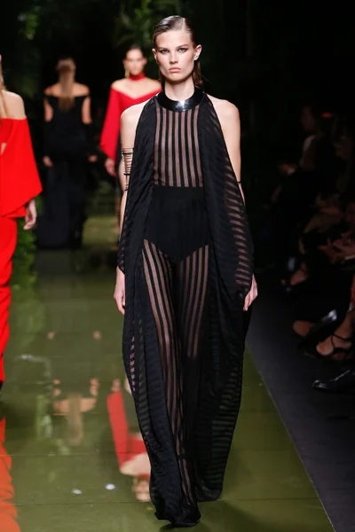 Look 40
